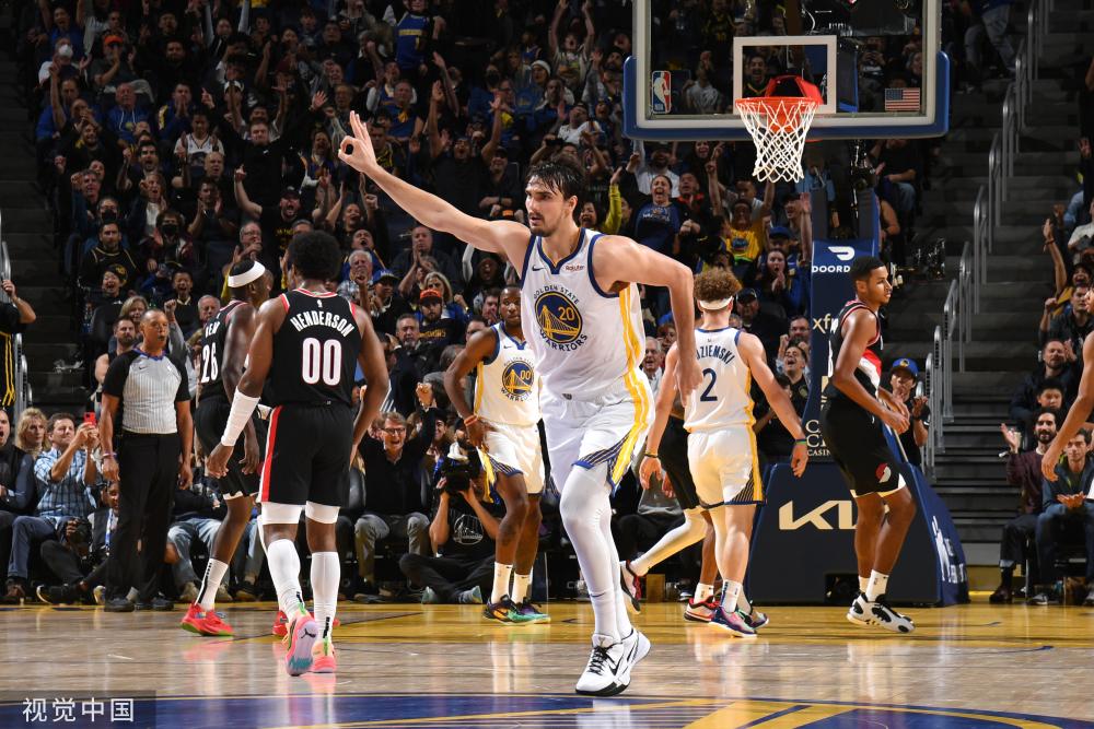 年轻天才的 年轻天才的