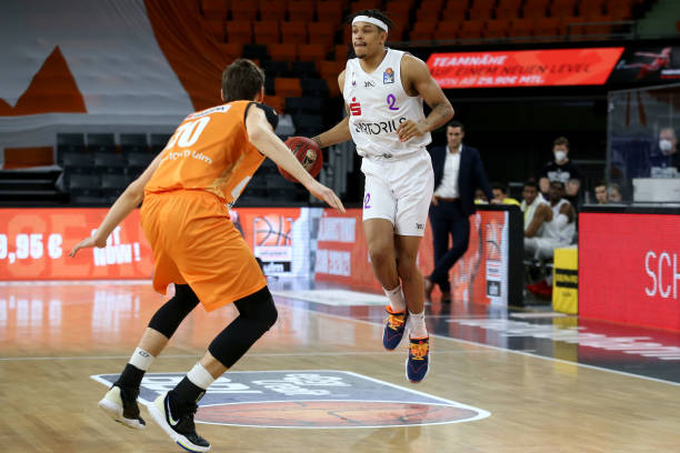 通过加强防 通过加强防